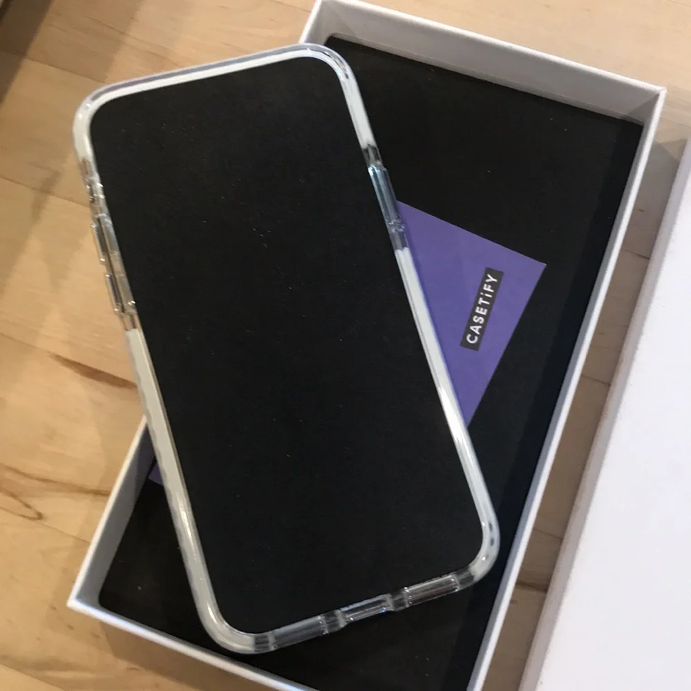 CASETIFY IPHONE 11 PRO Fon Case - Picture 3 of 4